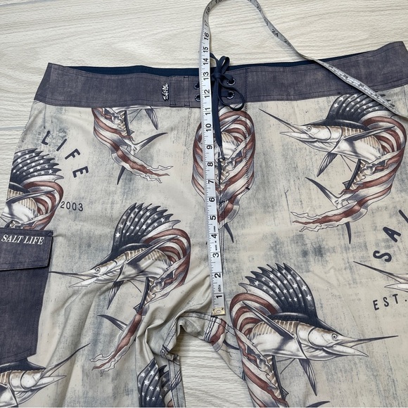 Salt Life Patriot USA Flag Sailfish Glory Swim Board Shorts Mens Size 40 New - Picture 11 of 12